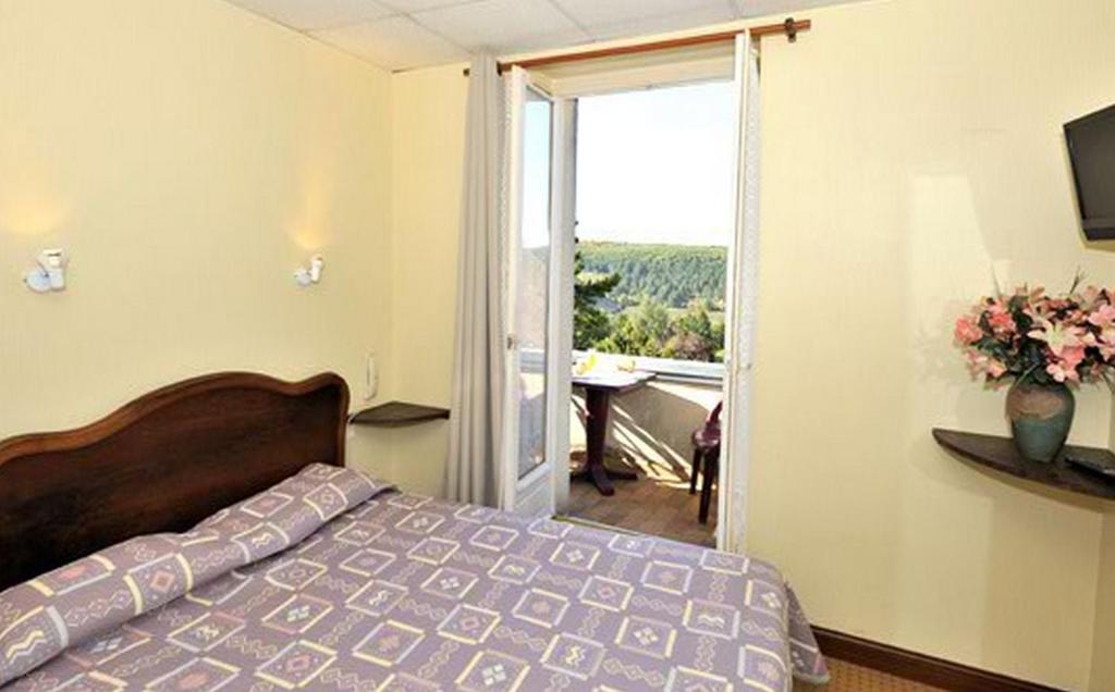 Hotel Le Compostelle Vézelay Zimmer foto