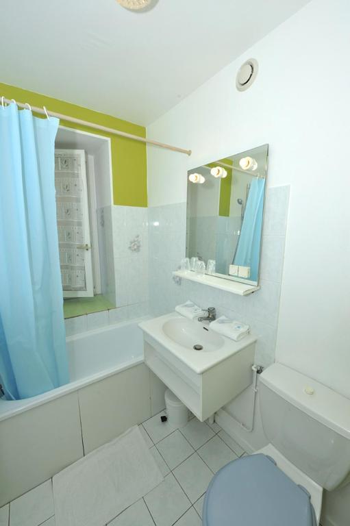 Hotel Le Compostelle Vézelay Zimmer foto